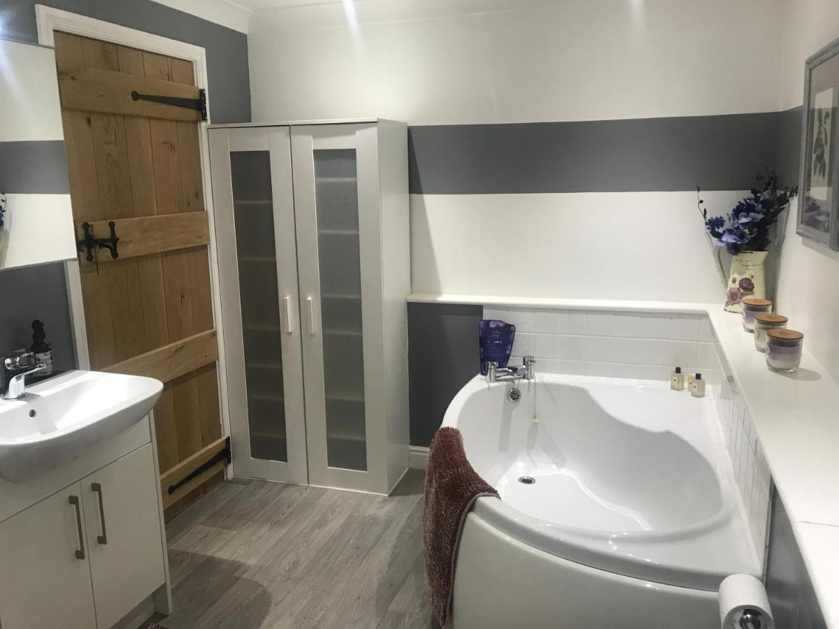 The Master Suite, Enjoy The Countryside In Style Ashover 外观 照片