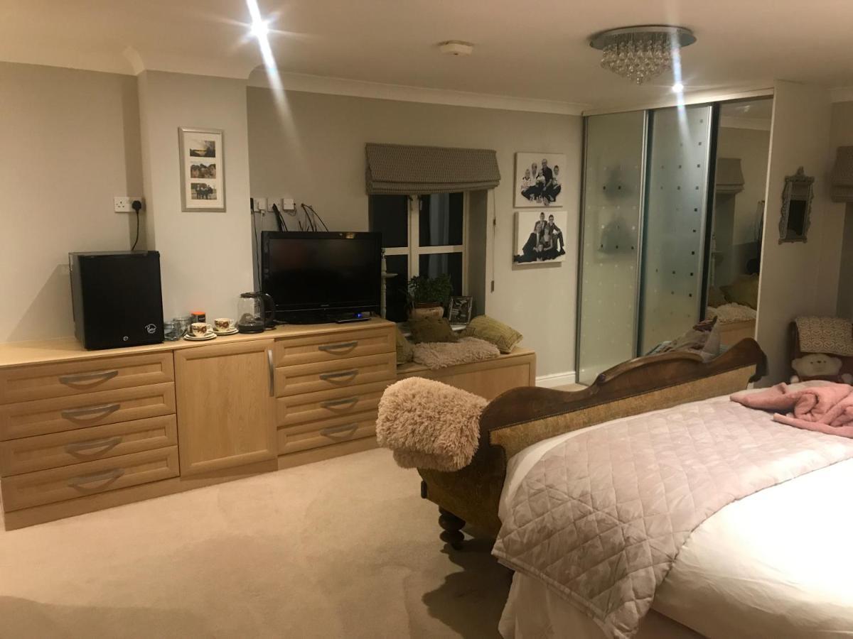 The Master Suite, Enjoy The Countryside In Style Ashover 外观 照片